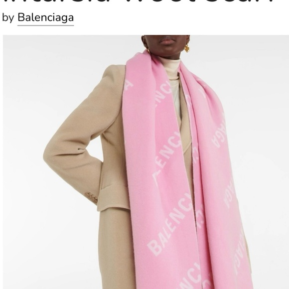 🔥Balenciaga Pink and Navy LOGO Scarf‼️ - Picture 6 of 9